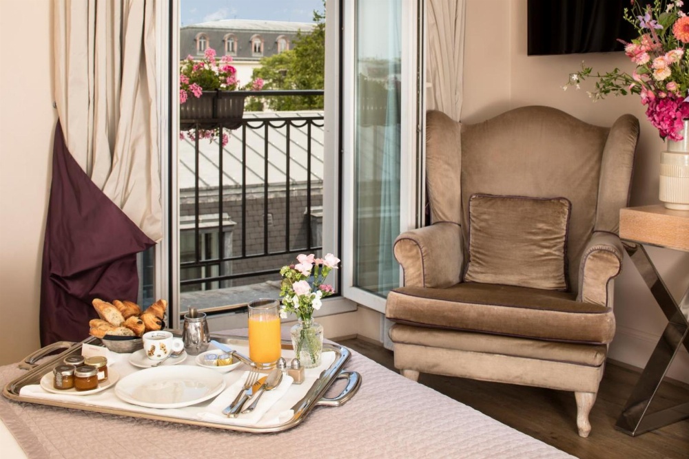 Hotel Castille Paris Main image